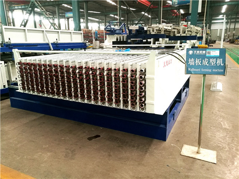 全自動墻板機(jī)產(chǎn)量高，一機(jī)多用
