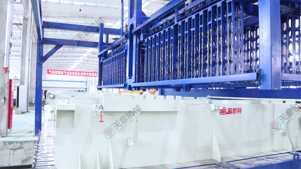 墻板機(jī)生產(chǎn)線概況丨投資墻板機(jī)分析