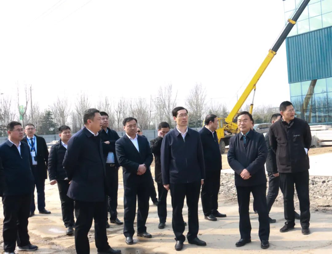 王營(yíng)調(diào)研天意大宗固廢循環(huán)利用裝備研發(fā)生產(chǎn)項(xiàng)目